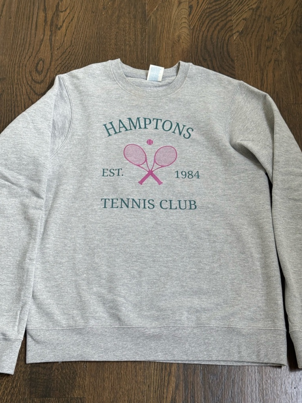 Hamptons sweatshirt. Sz s
